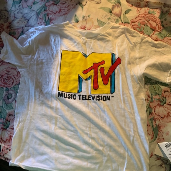 MTV White Graphic T-Shirt Size Medium - Picture 1 of 7
